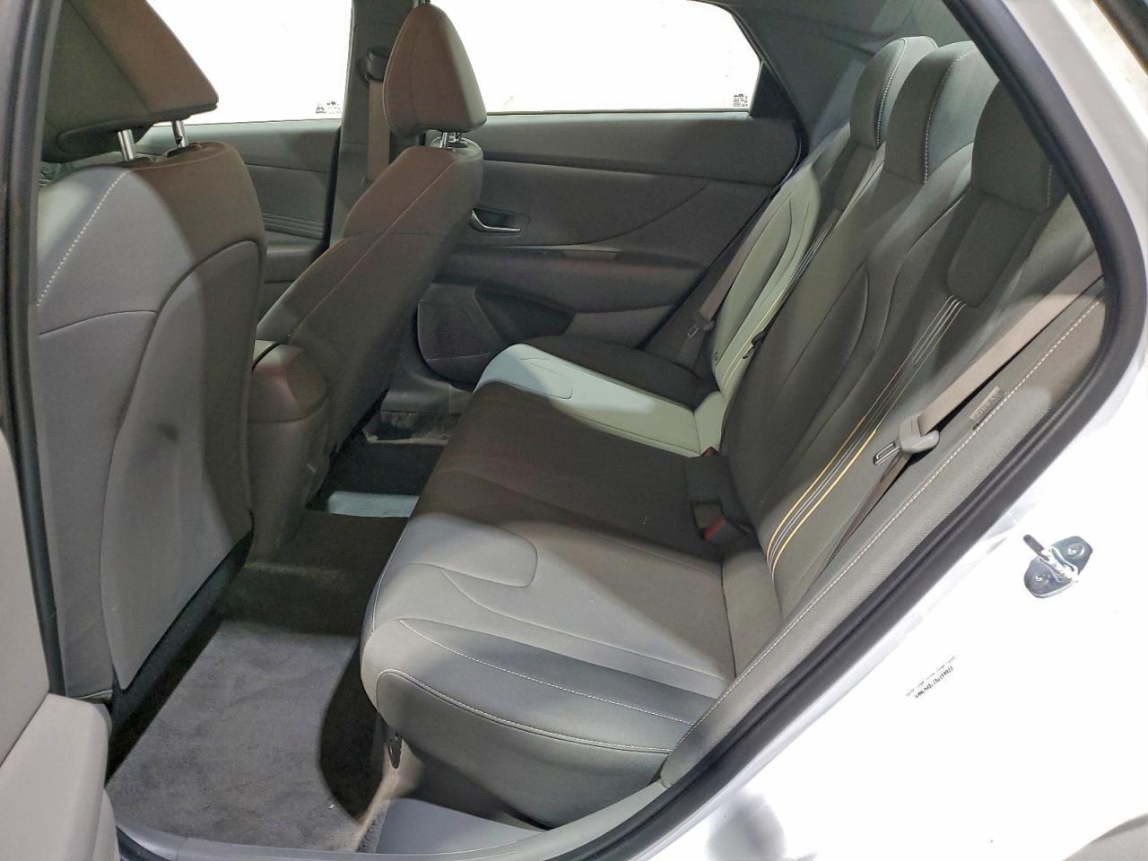 2025 HYUNDAI ELANTRA BLUE photo 10