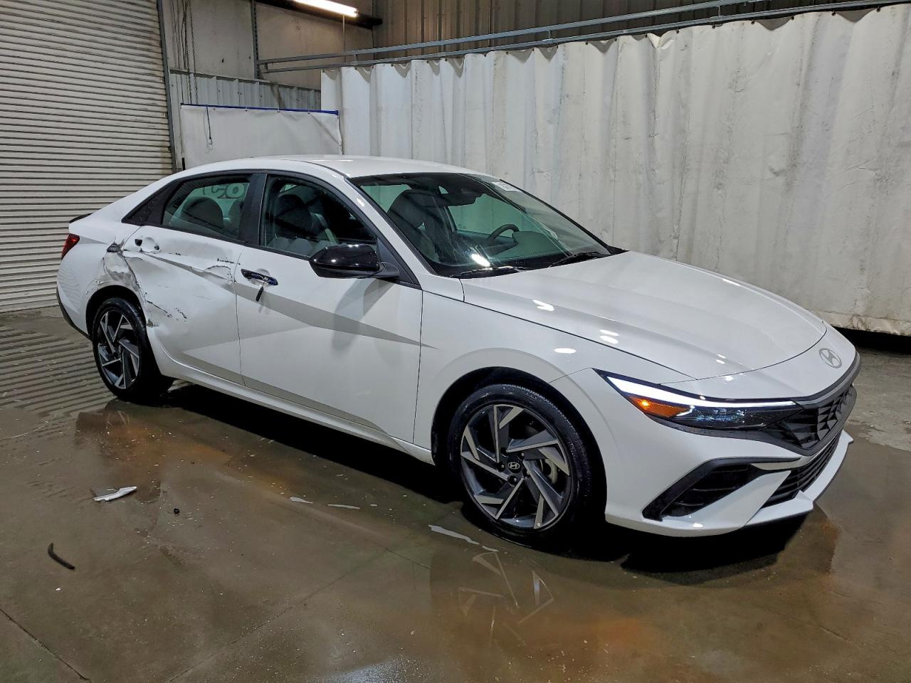 2025 HYUNDAI ELANTRA BLUE photo 4