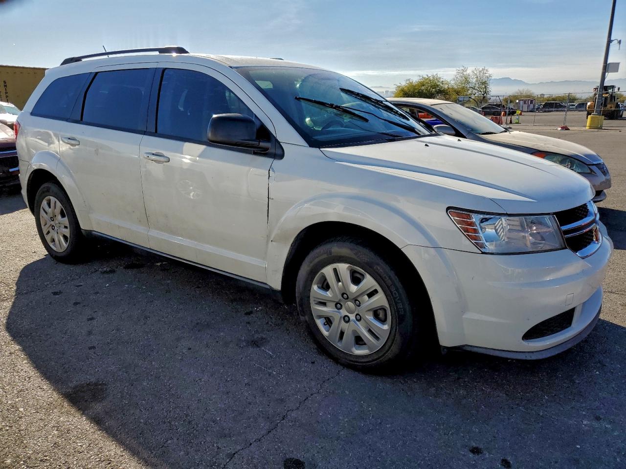 2017 DODGE JOURNEY SE photo 4