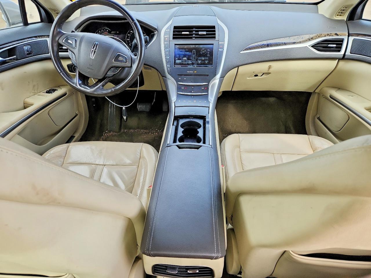 2015 LINCOLN MKZ photo 29