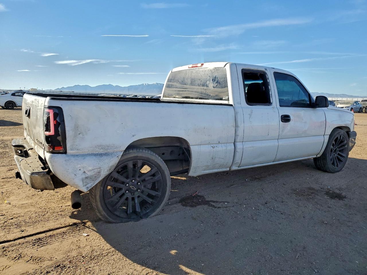 2006 CHEVROLET SILVERADO C1500 photo 3