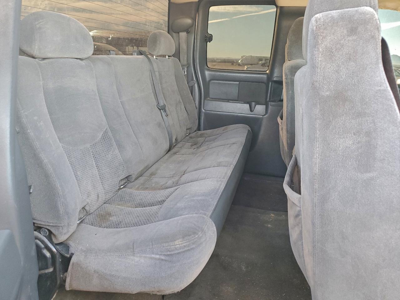 2006 CHEVROLET SILVERADO C1500 photo 10