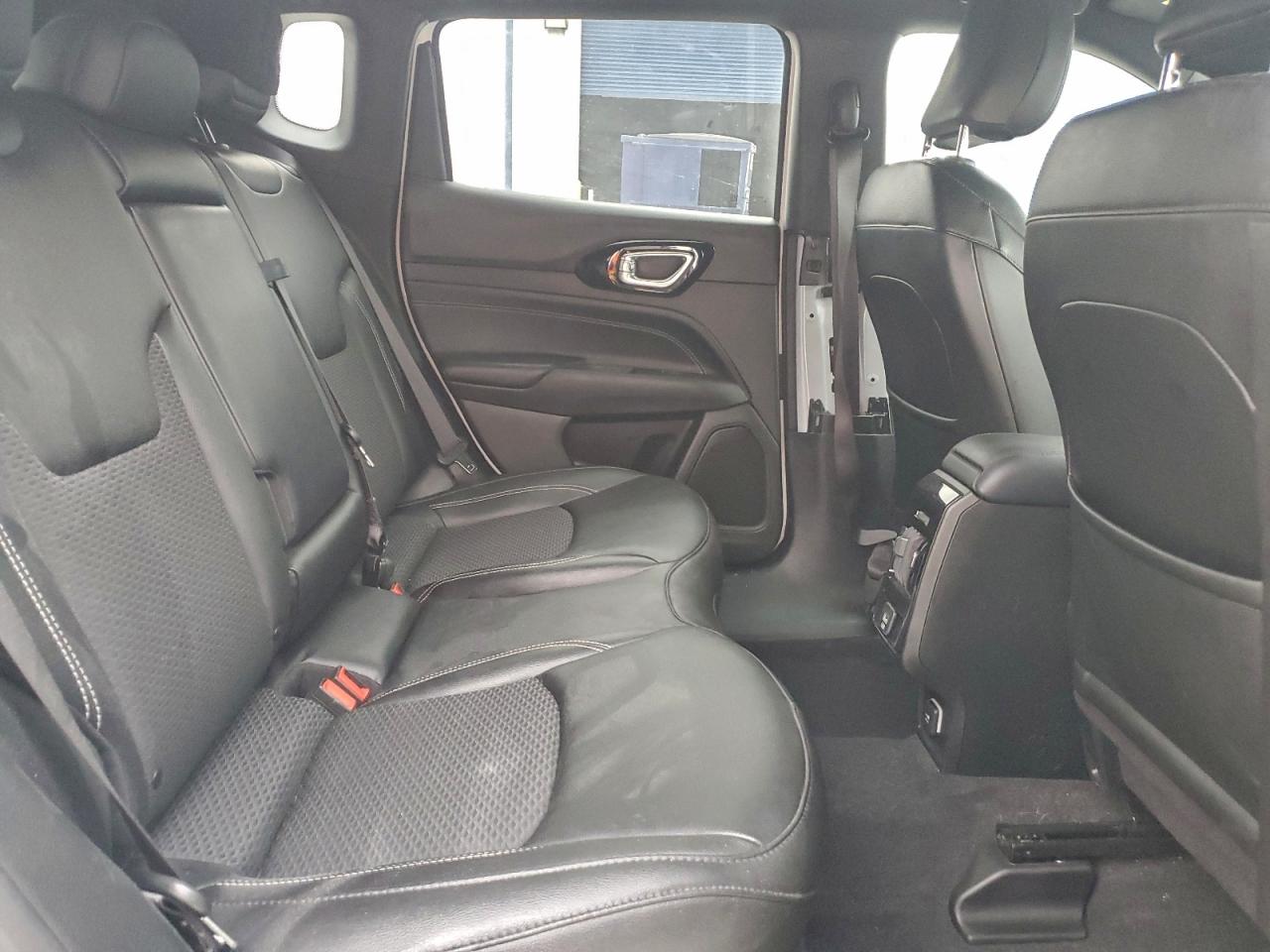 2024 JEEP COMPASS LATITUDE photo 11