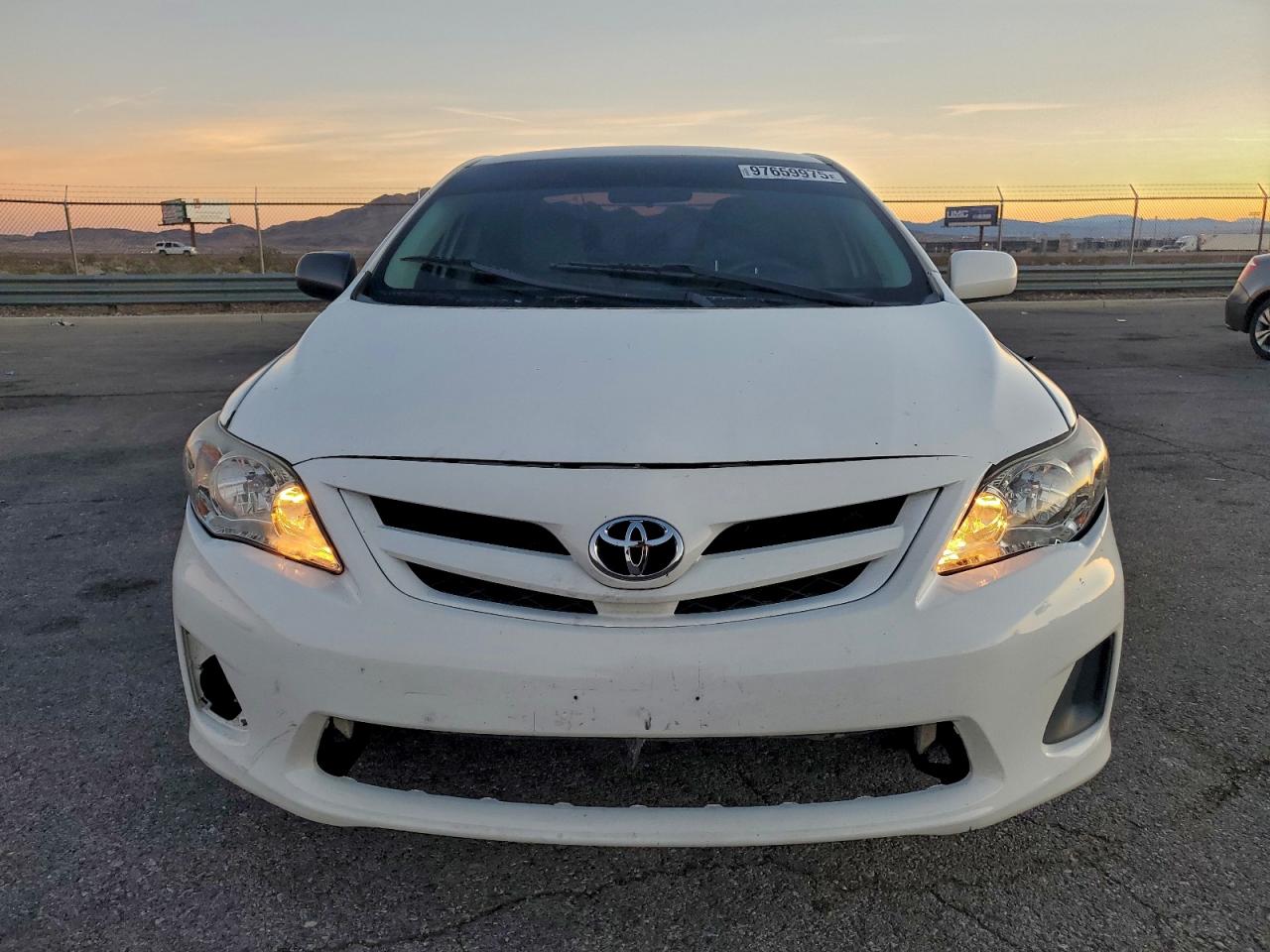2012 TOYOTA COROLLA BASE photo 5