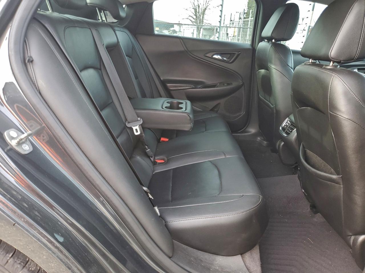 2017 CHEVROLET MALIBU LT photo 10
