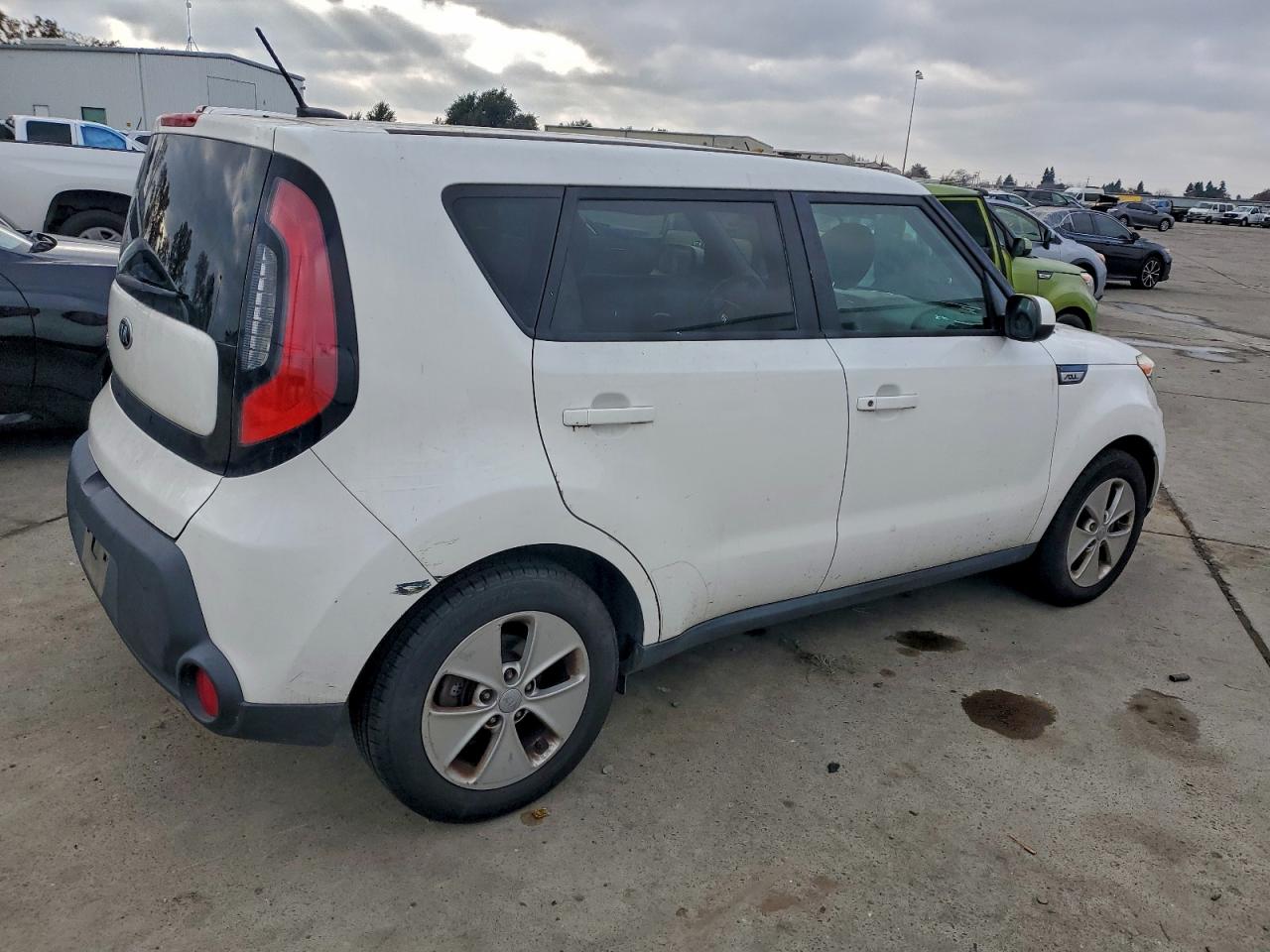 2016 KIA SOUL photo 3