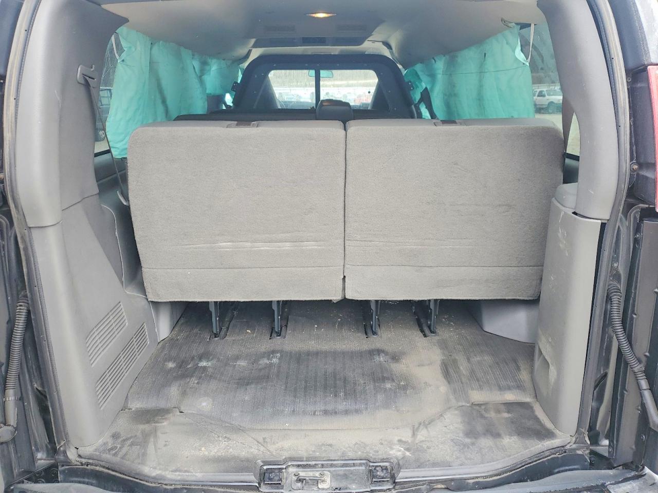 2022 GMC SAVANA G2500 LS photo 19