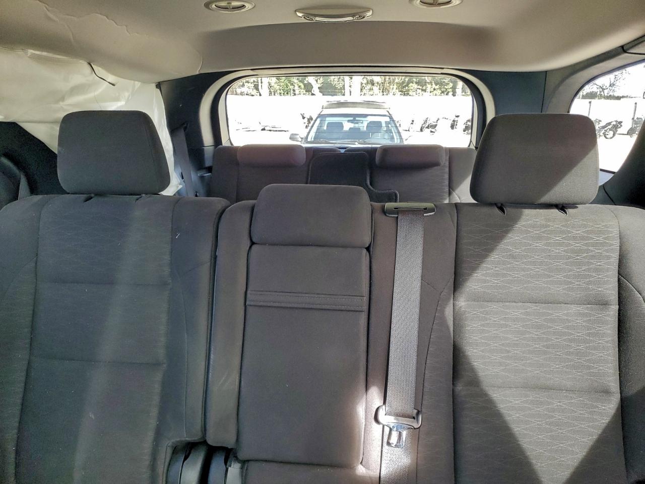 2019 DODGE DURANGO SXT photo 19