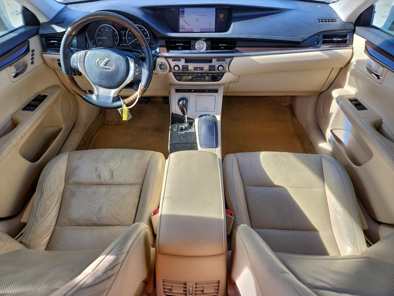 2013 LEXUS ES 350 photo 8