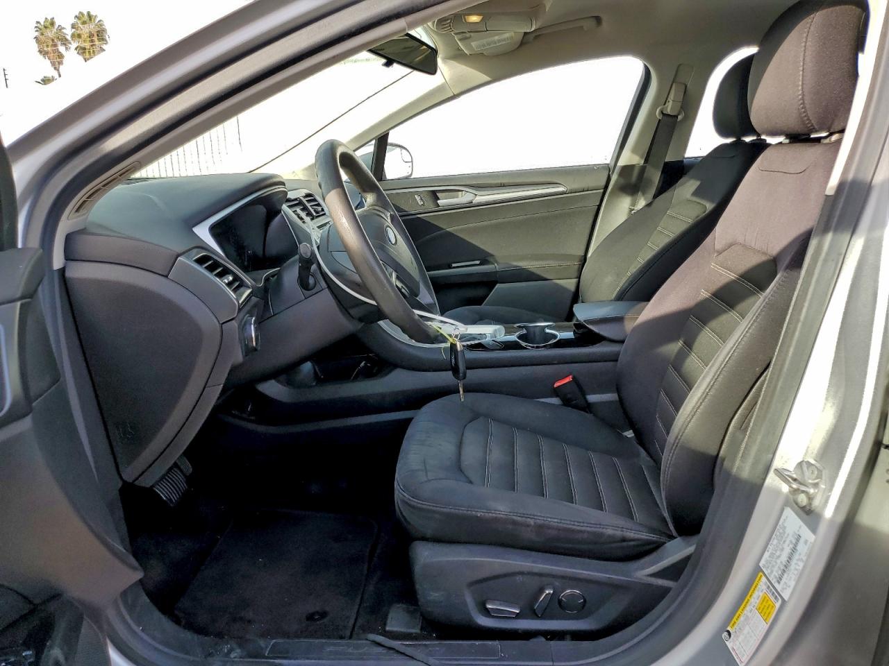 2015 FORD FUSION SE photo 7