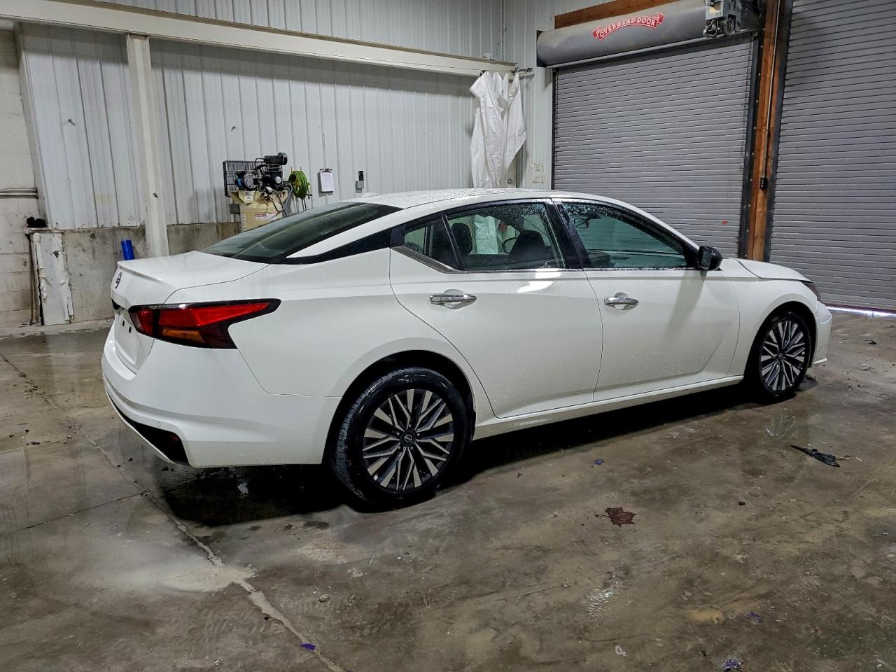 2025 NISSAN ALTIMA SV photo 3