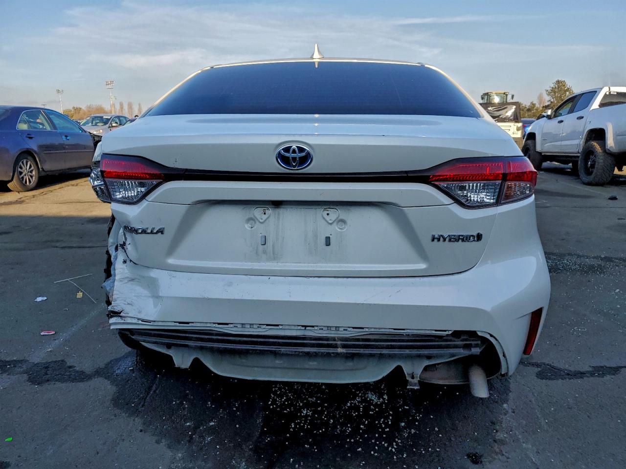 2021 TOYOTA COROLLA LE photo 6