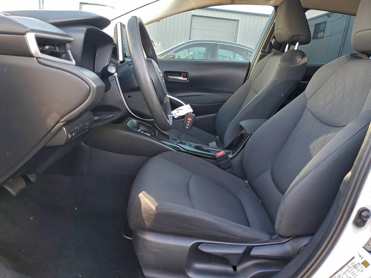 2021 TOYOTA COROLLA LE photo 7
