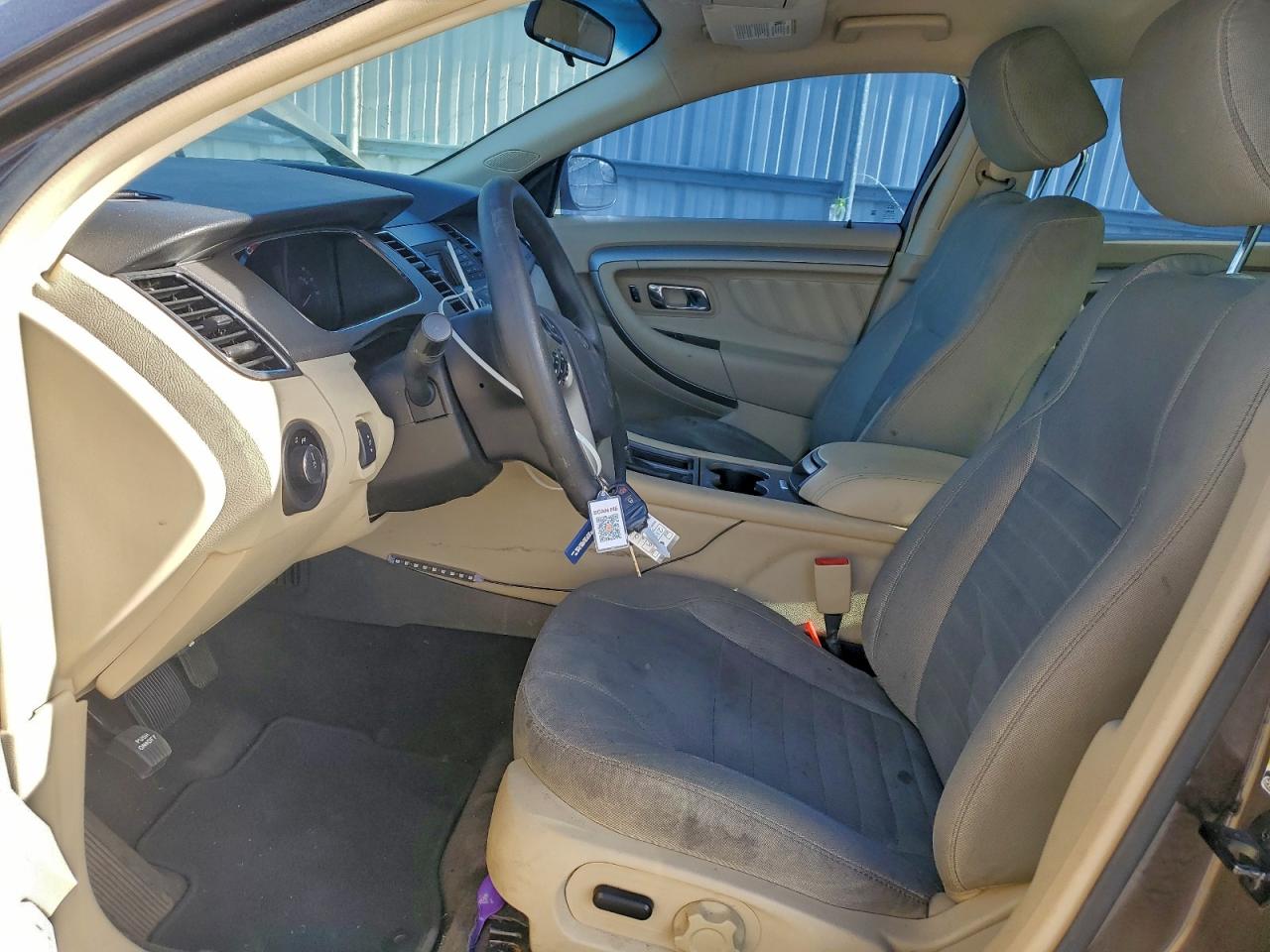 2016 FORD TAURUS SE photo 7