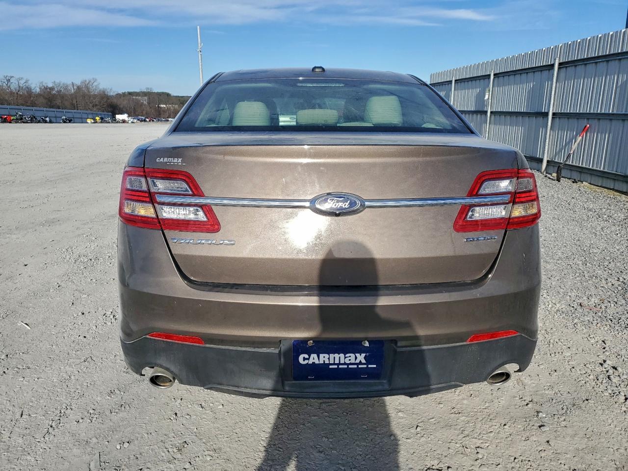 2016 FORD TAURUS SE photo 6