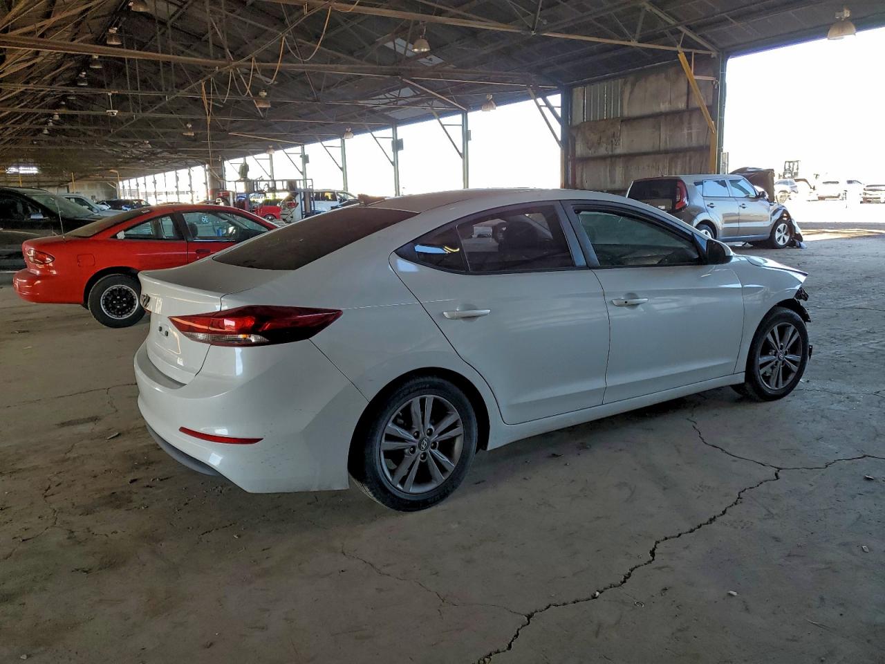 2018 HYUNDAI ELANTRA SEL photo 3