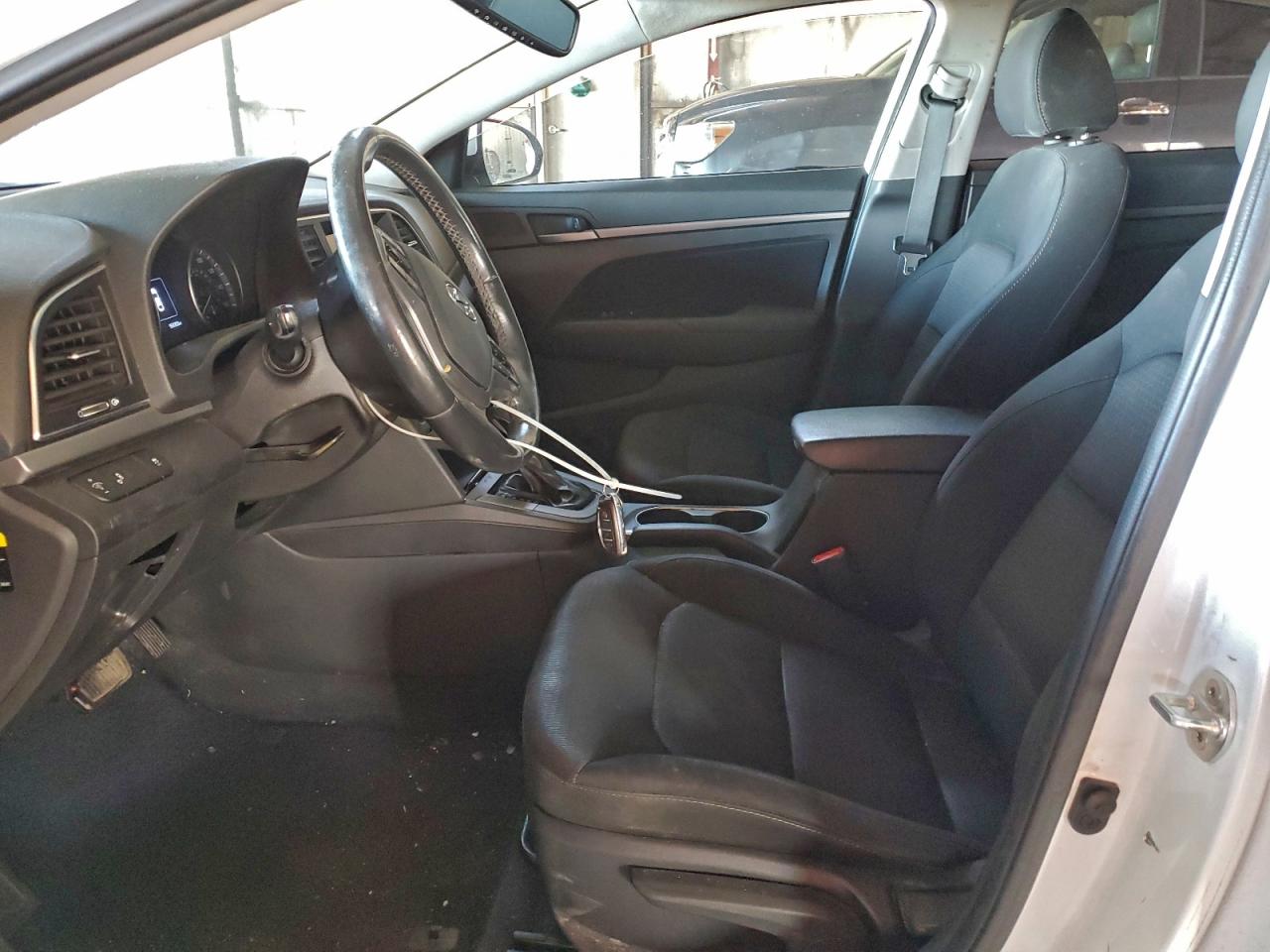 2018 HYUNDAI ELANTRA SEL photo 7
