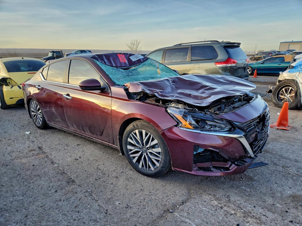 2025 NISSAN ALTIMA SV photo 4