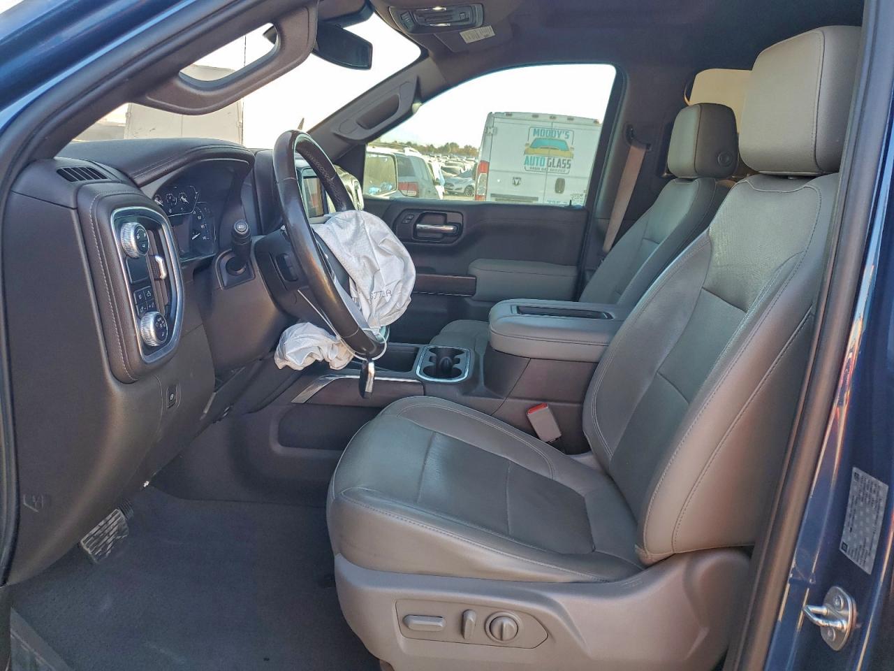2019 GMC SIERRA C1500 SLT photo 7