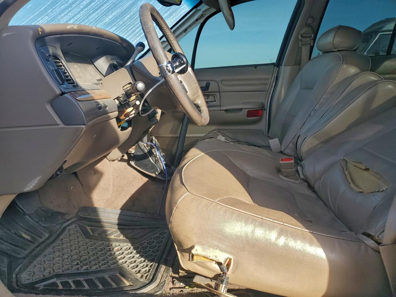2001 FORD CROWN VICTORIA LX photo 7