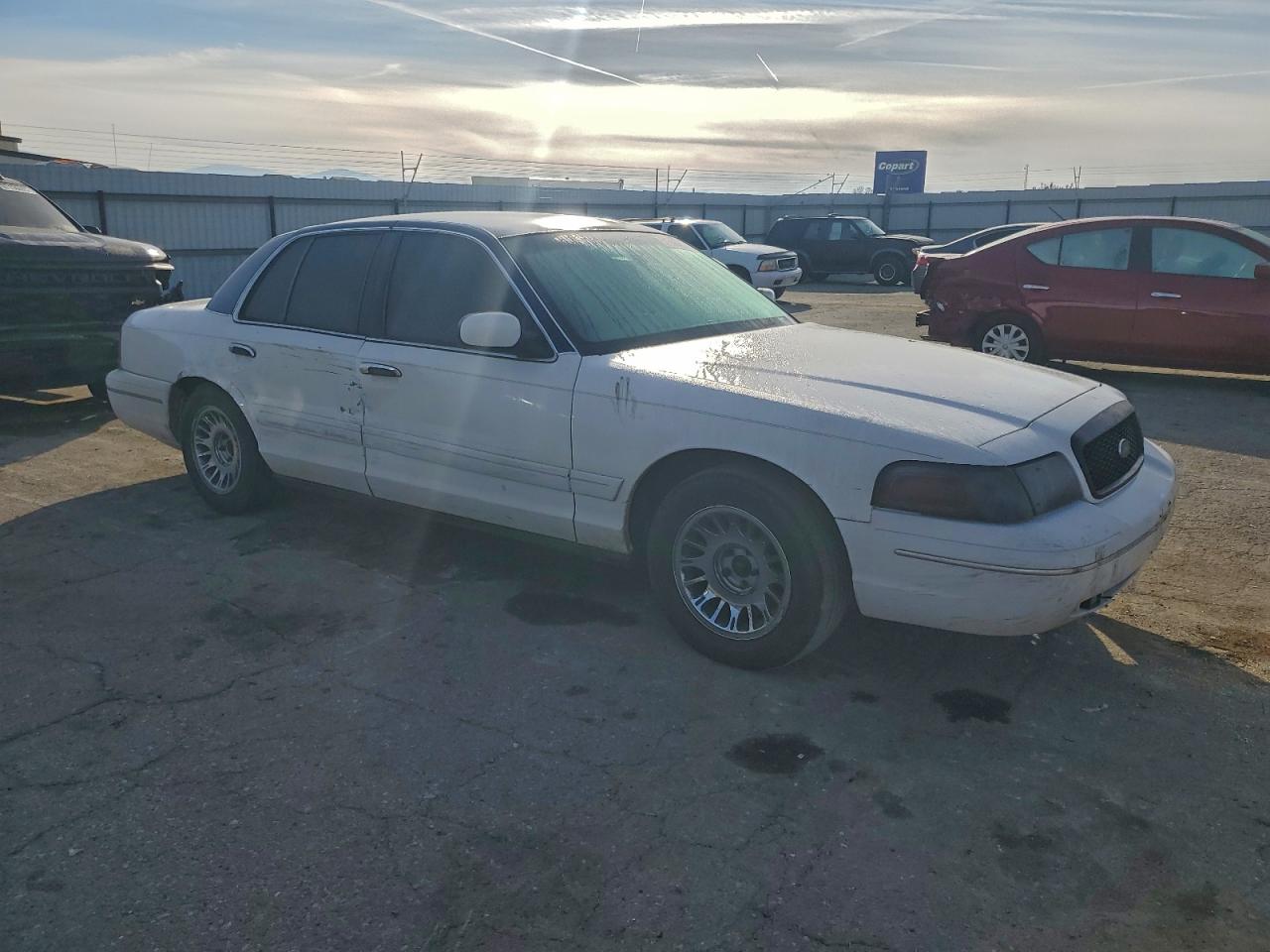2001 FORD CROWN VICTORIA LX photo 4