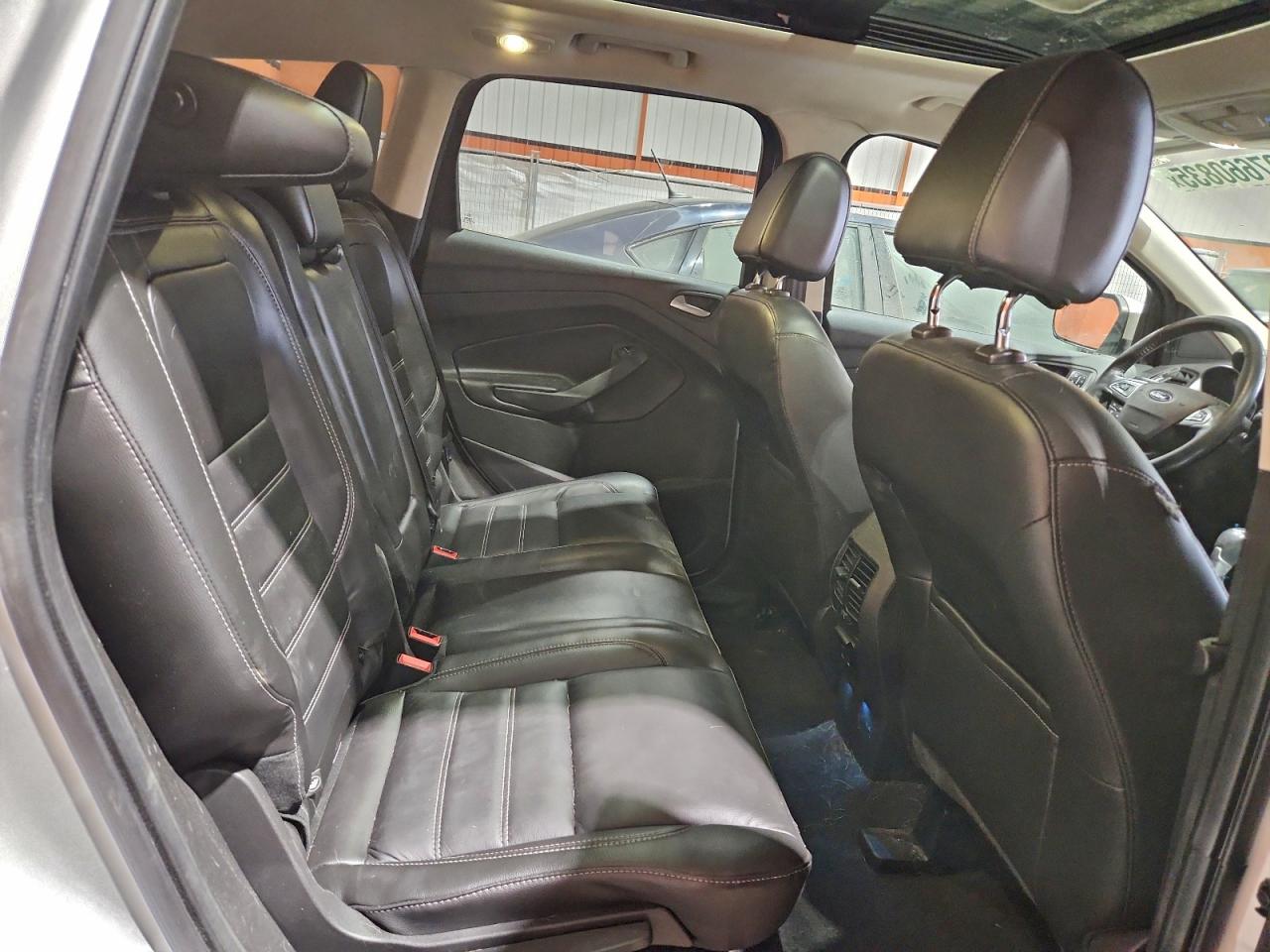 2017 FORD ESCAPE TITANIUM photo 11