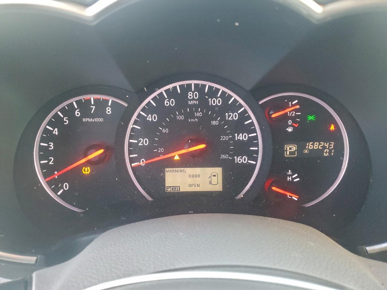 2012 NISSAN QUEST S photo 9