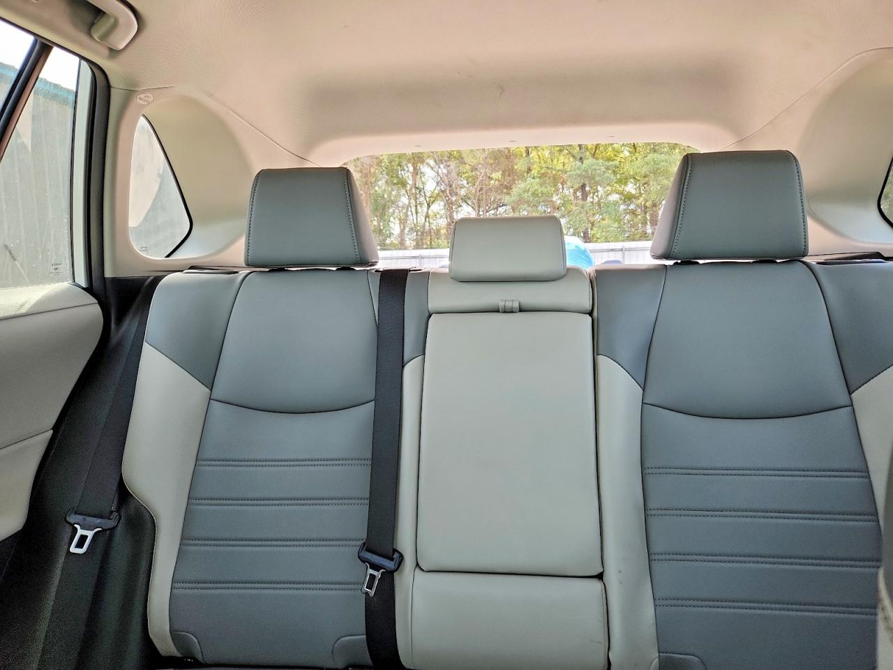 2024 TOYOTA RAV4 XLE PREMIUM photo 10