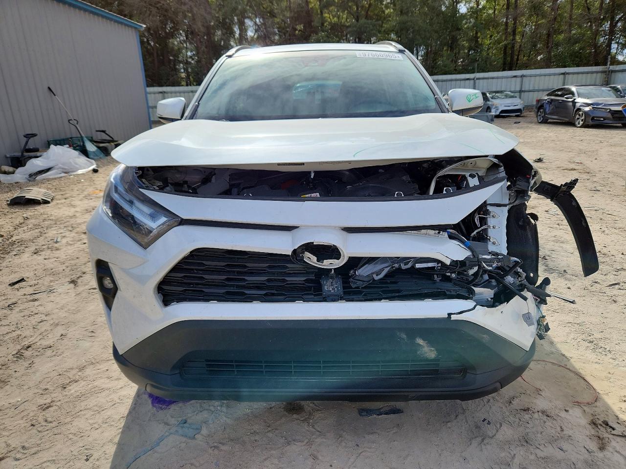 2024 TOYOTA RAV4 XLE PREMIUM photo 5