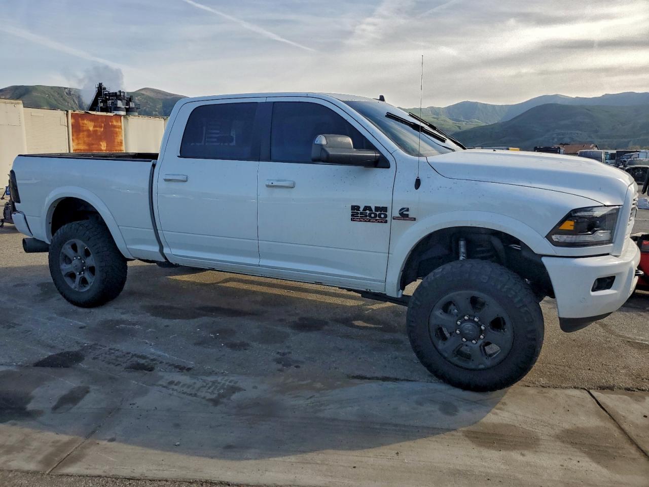 2018 RAM 2500 LARAMIE photo 4