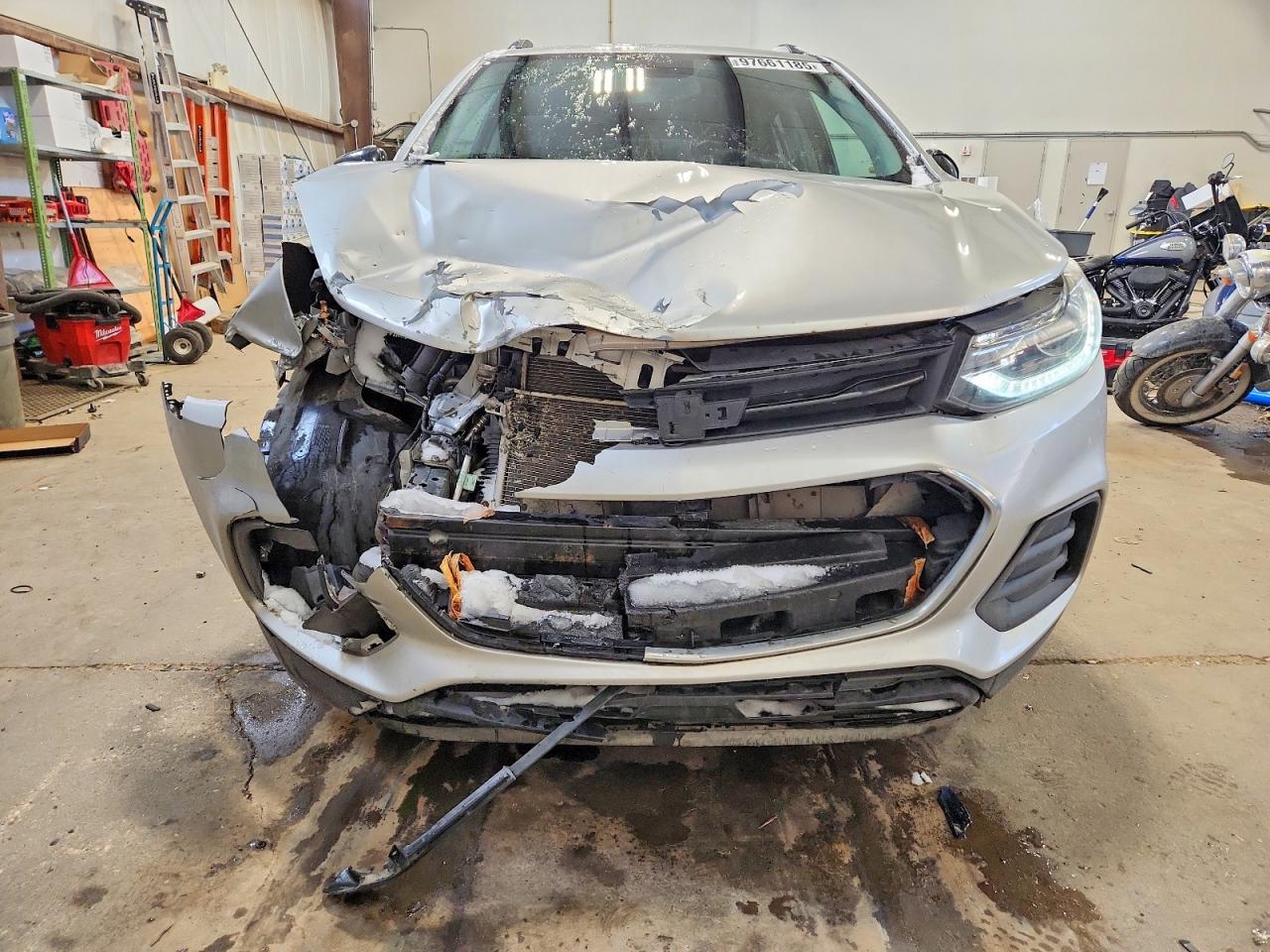 2018 CHEVROLET TRAX 1LT photo 9