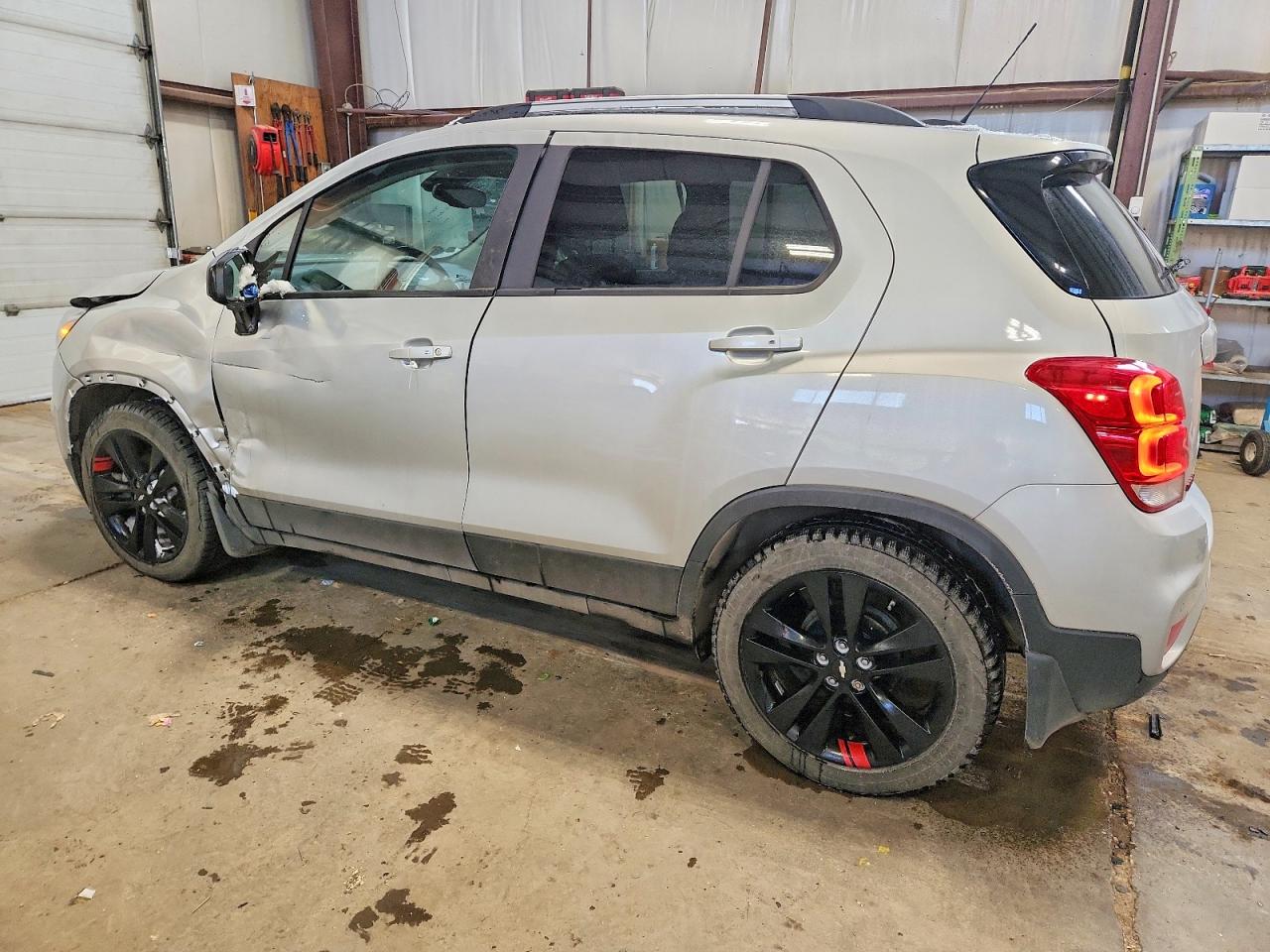 2018 CHEVROLET TRAX 1LT photo 3
