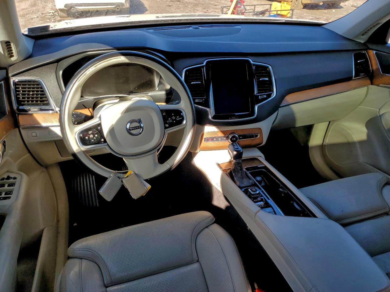 2018 VOLVO XC90 T6 photo 8