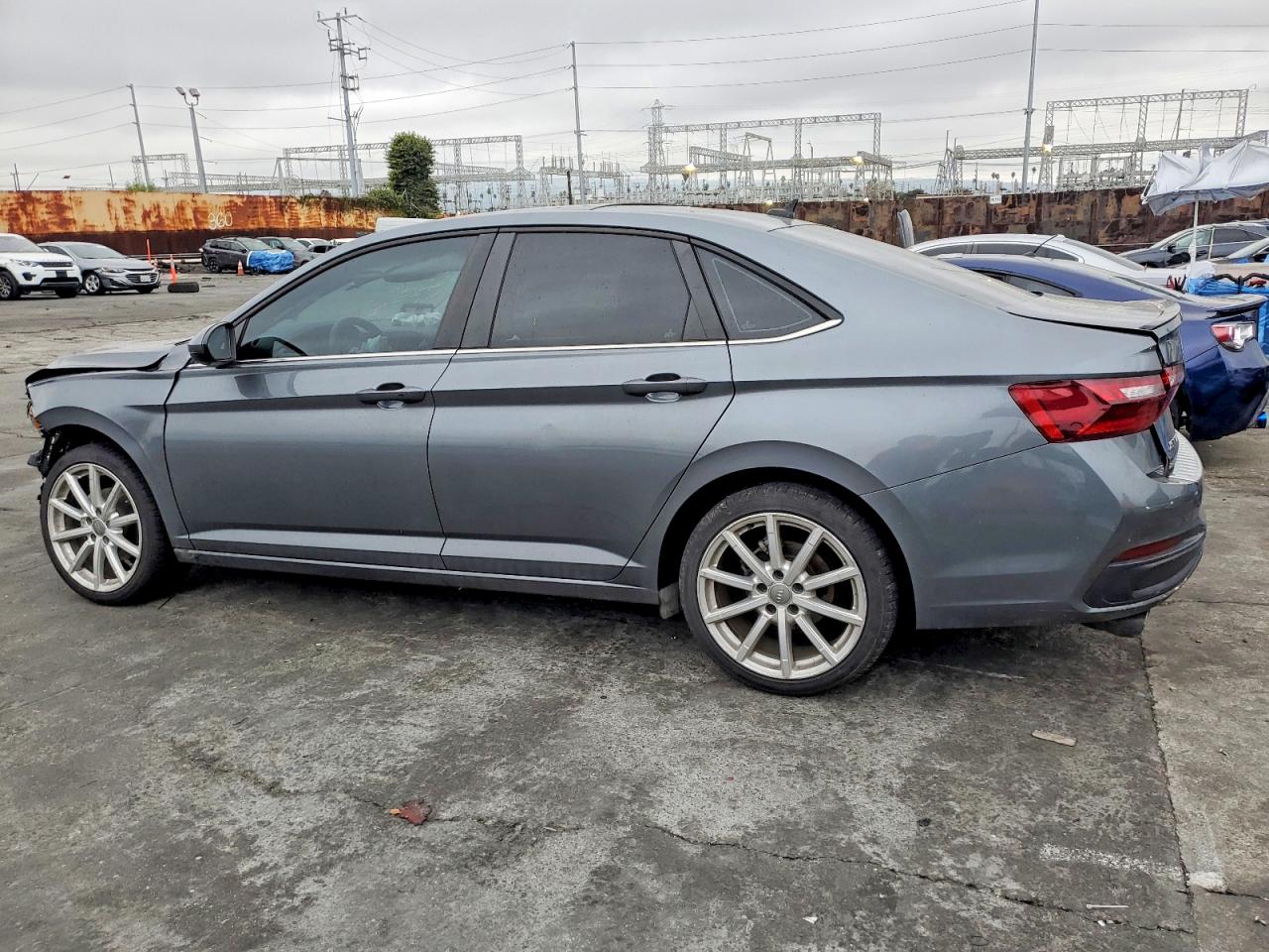 2023 VOLKSWAGEN JETTA SE photo 2