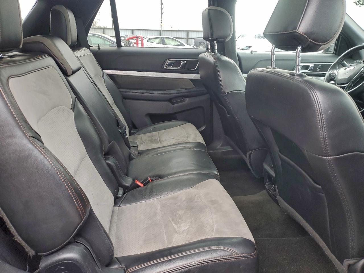 2017 FORD EXPLORER XLT photo 11