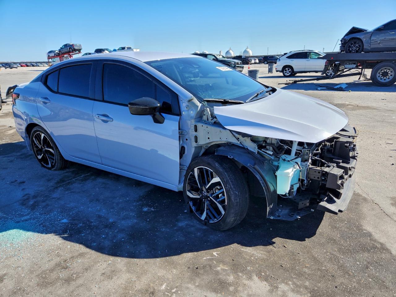 2024 NISSAN VERSA SR photo 4