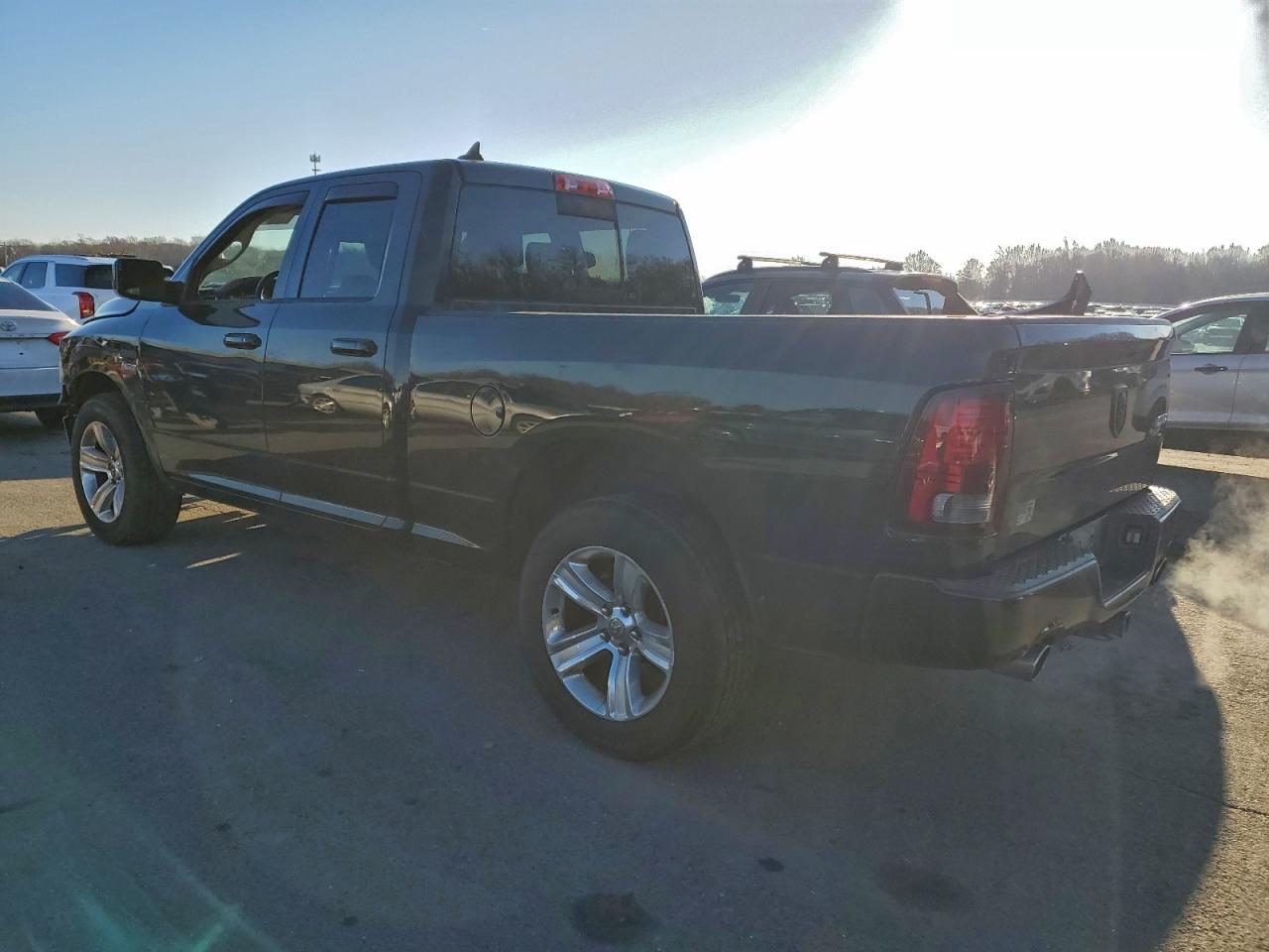 2016 RAM 1500 SPORT photo 2