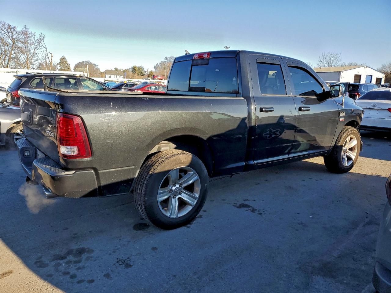 2016 RAM 1500 SPORT photo 3