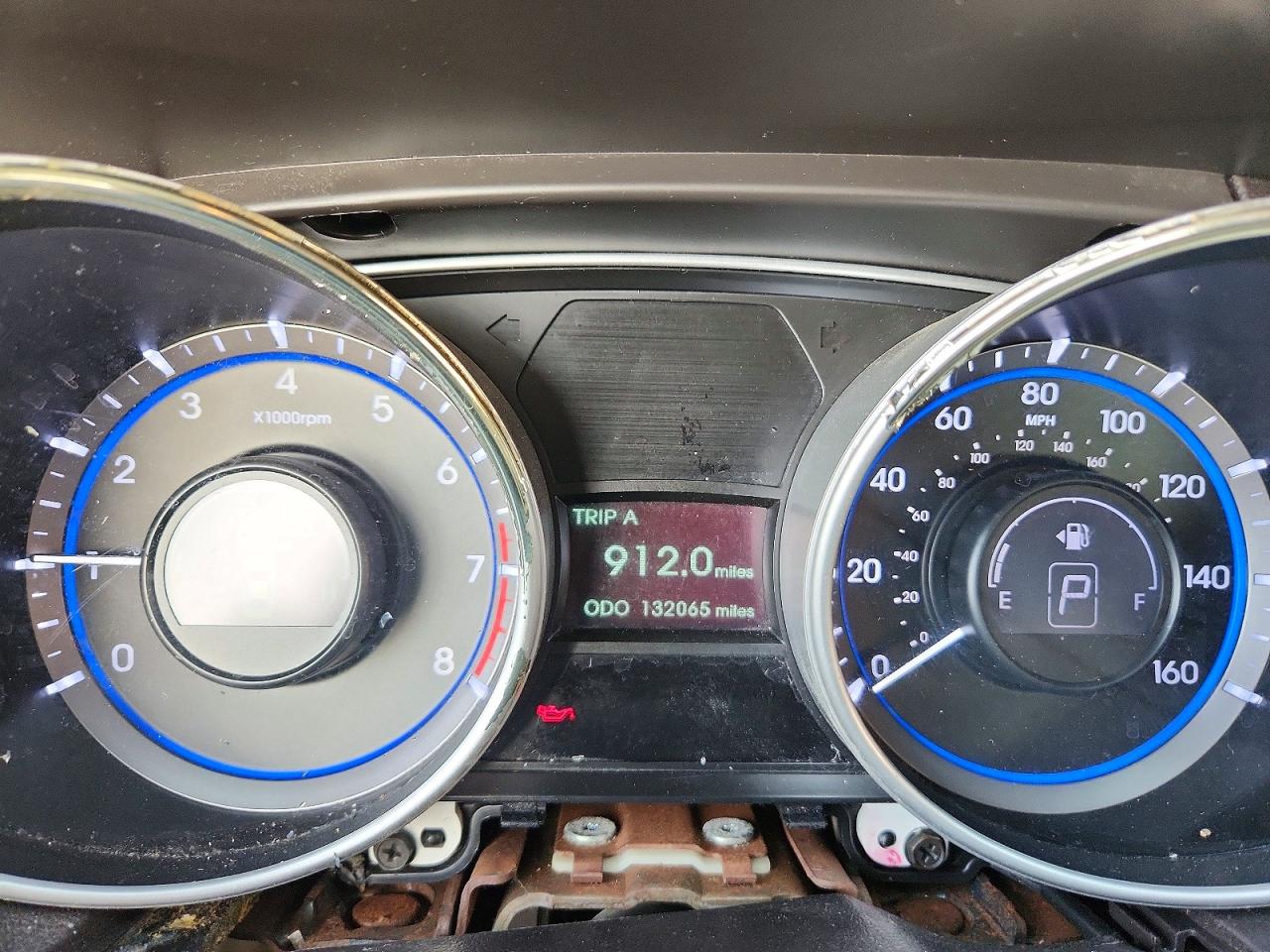2012 HYUNDAI SONATA GLS photo 9