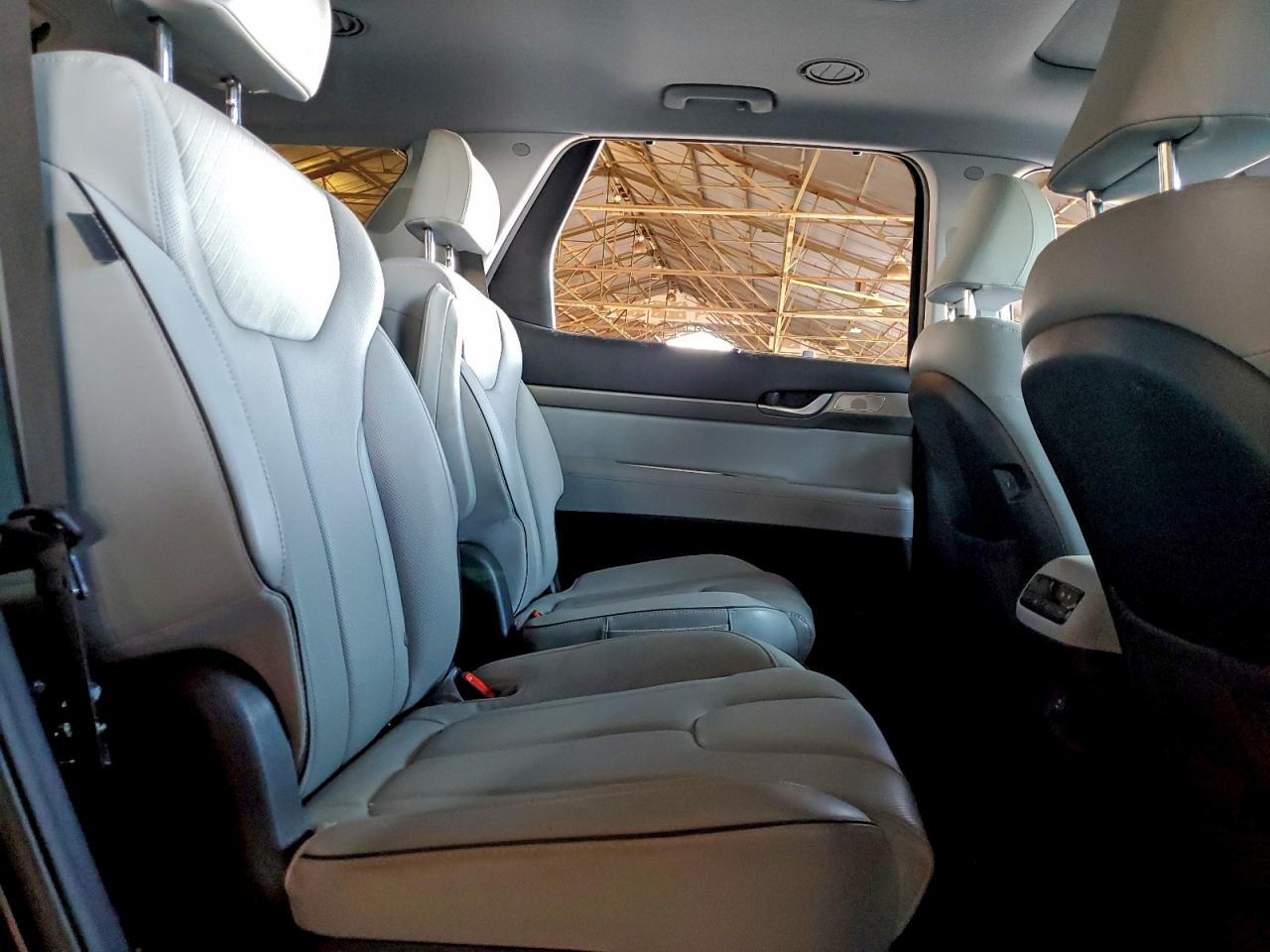 2024 HYUNDAI PALISADE SEL PREMIUM photo 11