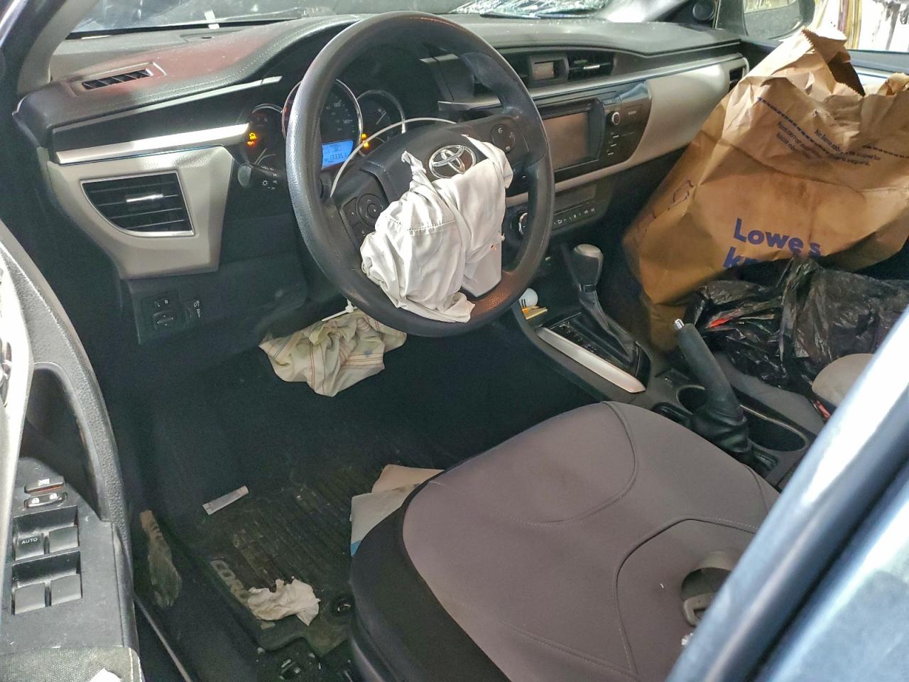 2016 TOYOTA COROLLA L photo 8