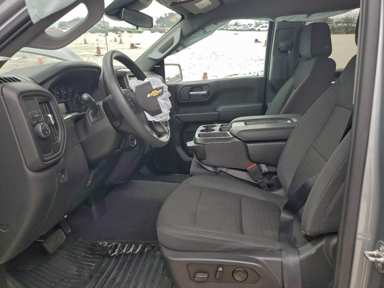 2023 CHEVROLET SILVERADO C1500 CUSTOM photo 7