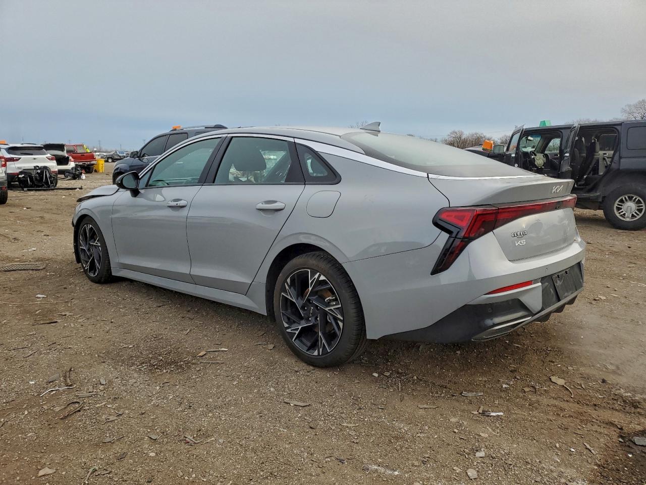2025 KIA K5 GT LINE photo 2