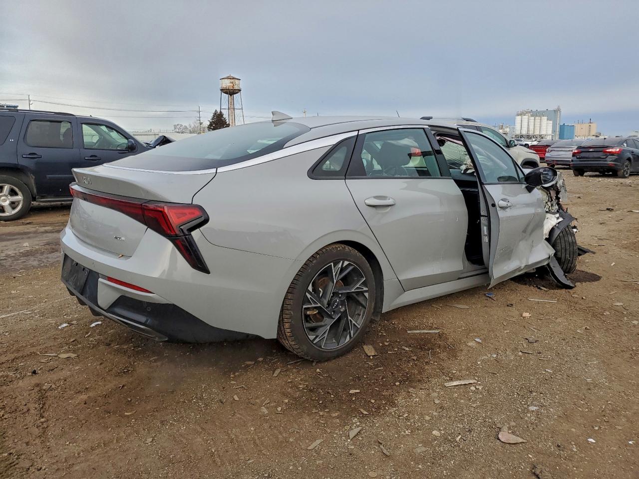 2025 KIA K5 GT LINE photo 3