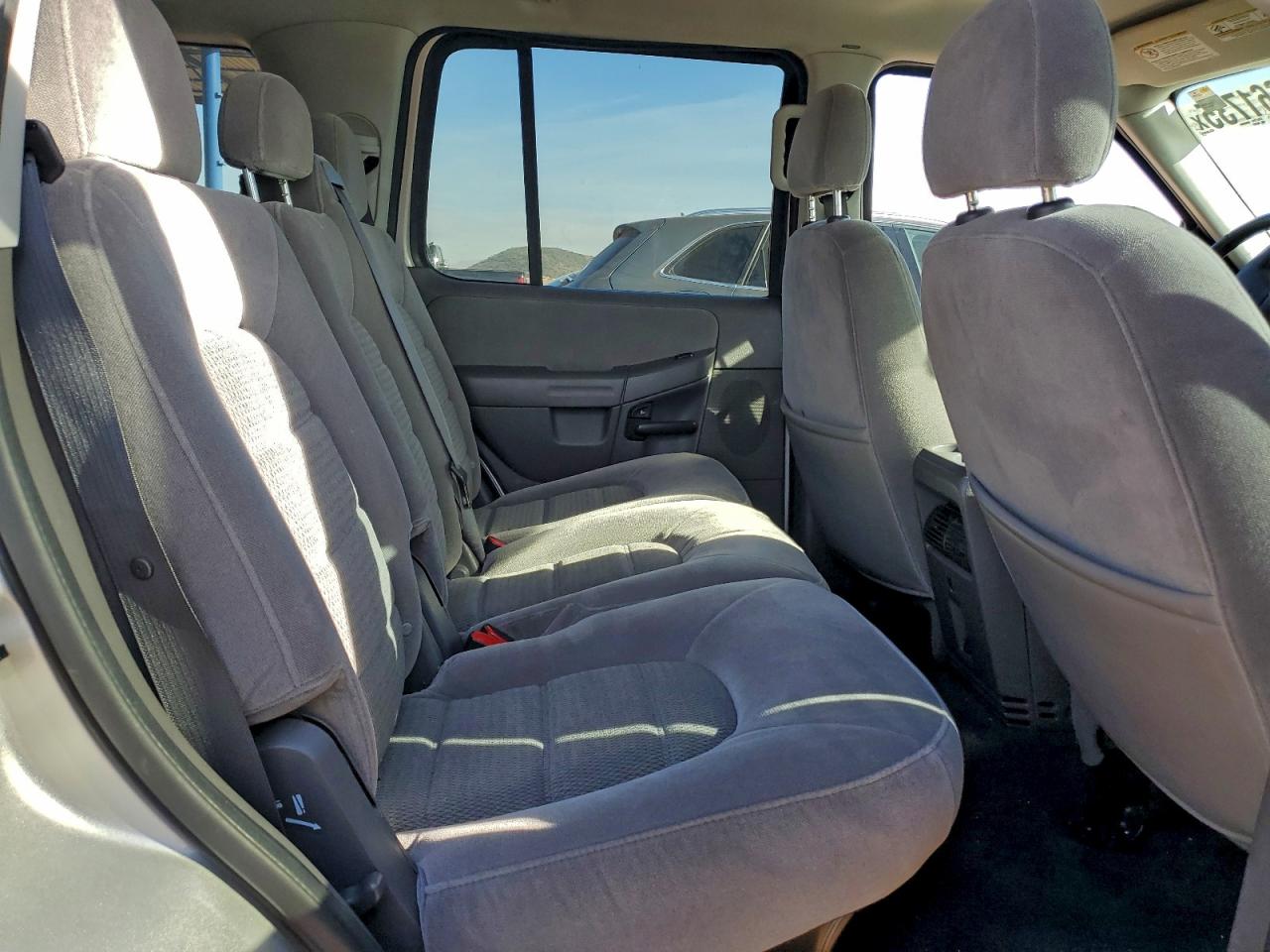 2005 FORD EXPLORER XLT photo 10