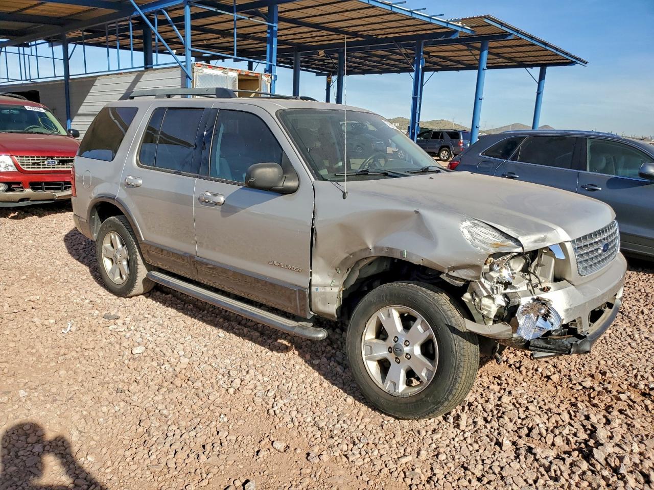 2005 FORD EXPLORER XLT photo 4