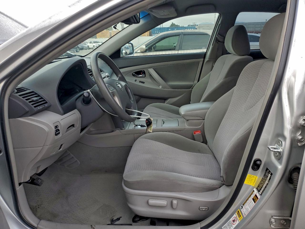 2011 TOYOTA CAMRY BASE photo 7