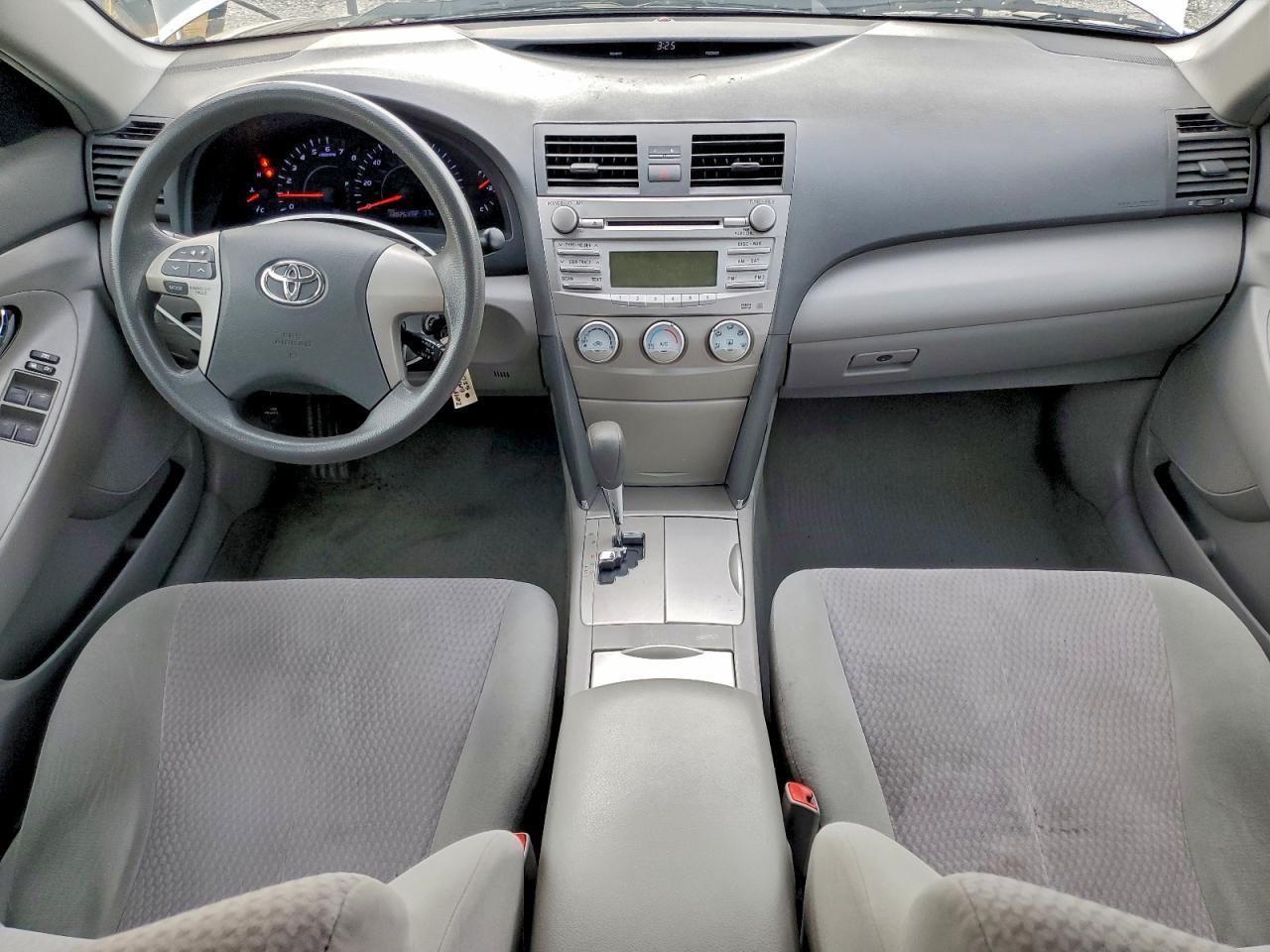 2011 TOYOTA CAMRY BASE photo 8