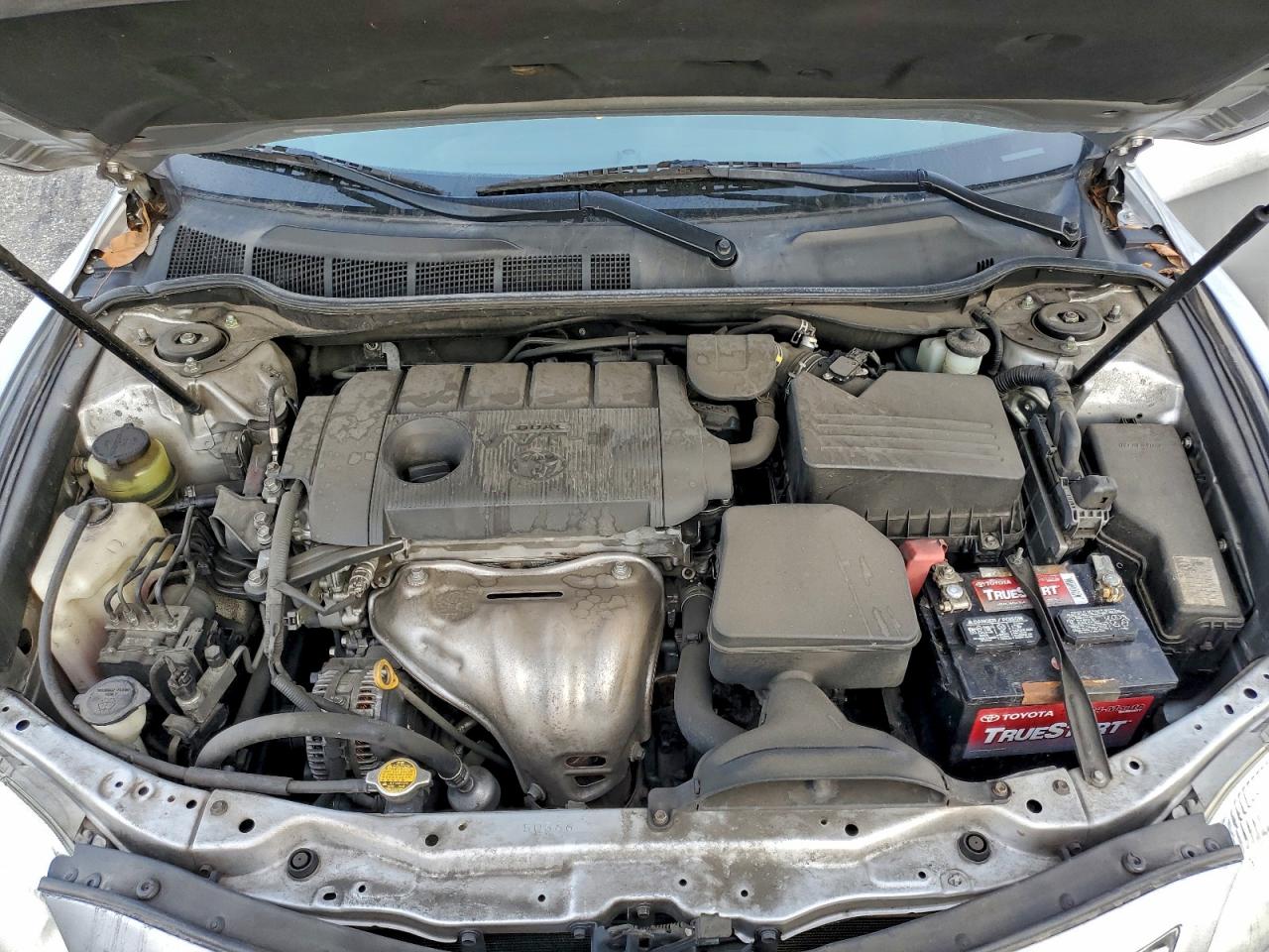 2011 TOYOTA CAMRY BASE photo 11