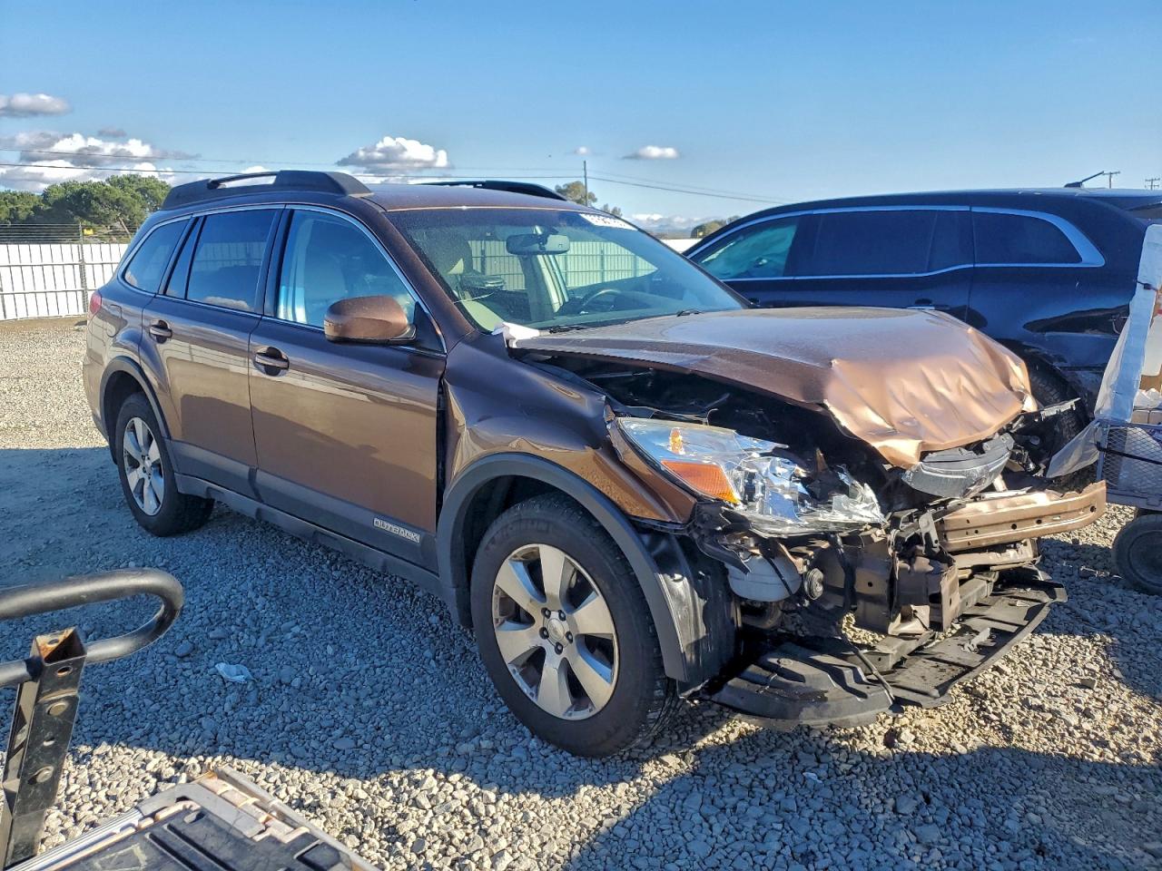 2011 SUBARU OUTBACK 3.6R PREMIUM photo 4